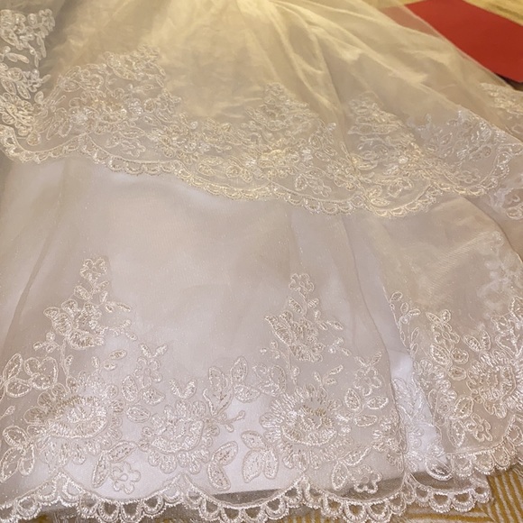 Flower girl dress with lovely lace and petticoat  7/8 - Picture 8 of 9